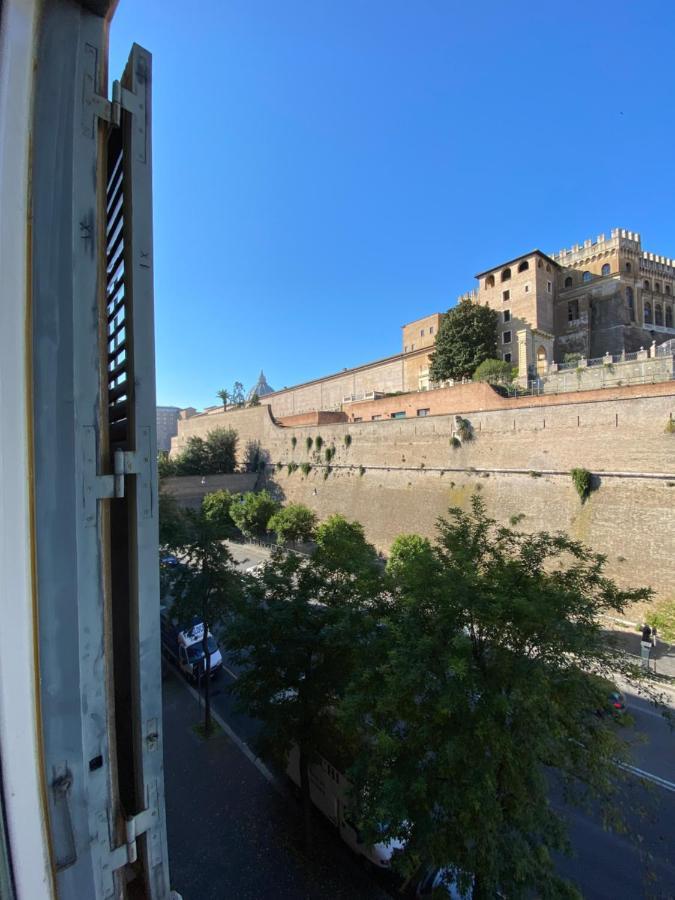 Отель Art Atelier San Pietro Рим Экстерьер фото